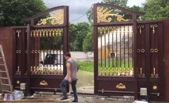 榴莲视频污污污庭院平移門榴莲视频网站安裝工程現場實拍視頻